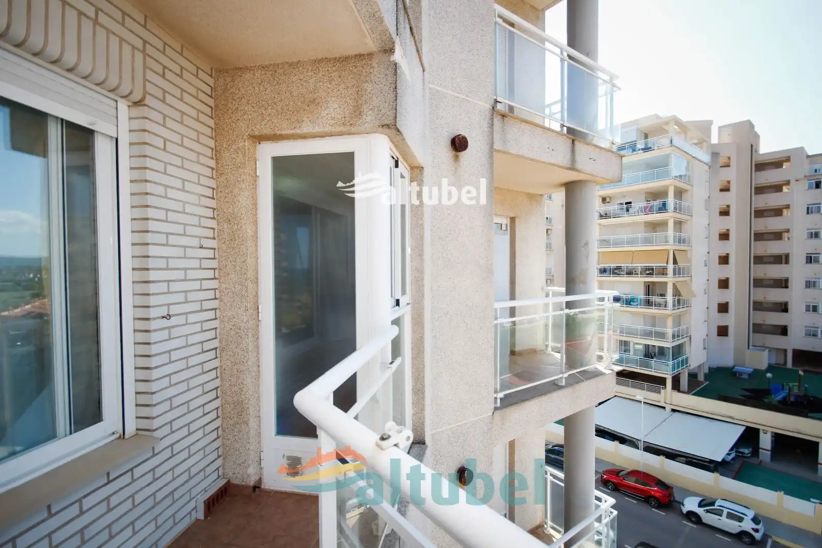 Terrassa de Apartament en venda en Peñíscola / Peníscola amb Terrassa, Piscina i Moblat