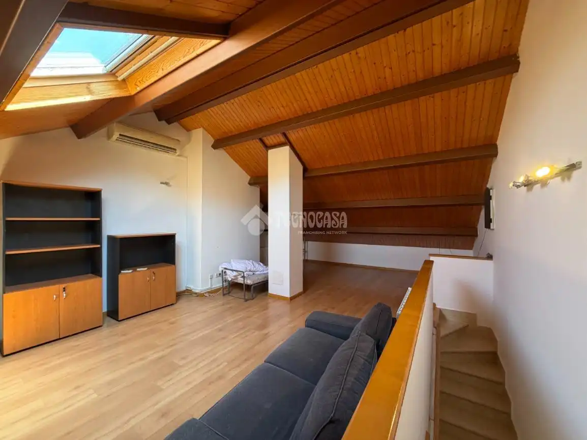 Sala de estar de Casa adosada de alquiler en Algete con Aire acondicionado, Calefacción y Jardín privado