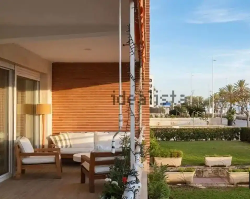 Terrassa de Apartament en venda en Gandia amb Aire condicionat, Terrassa i Moblat