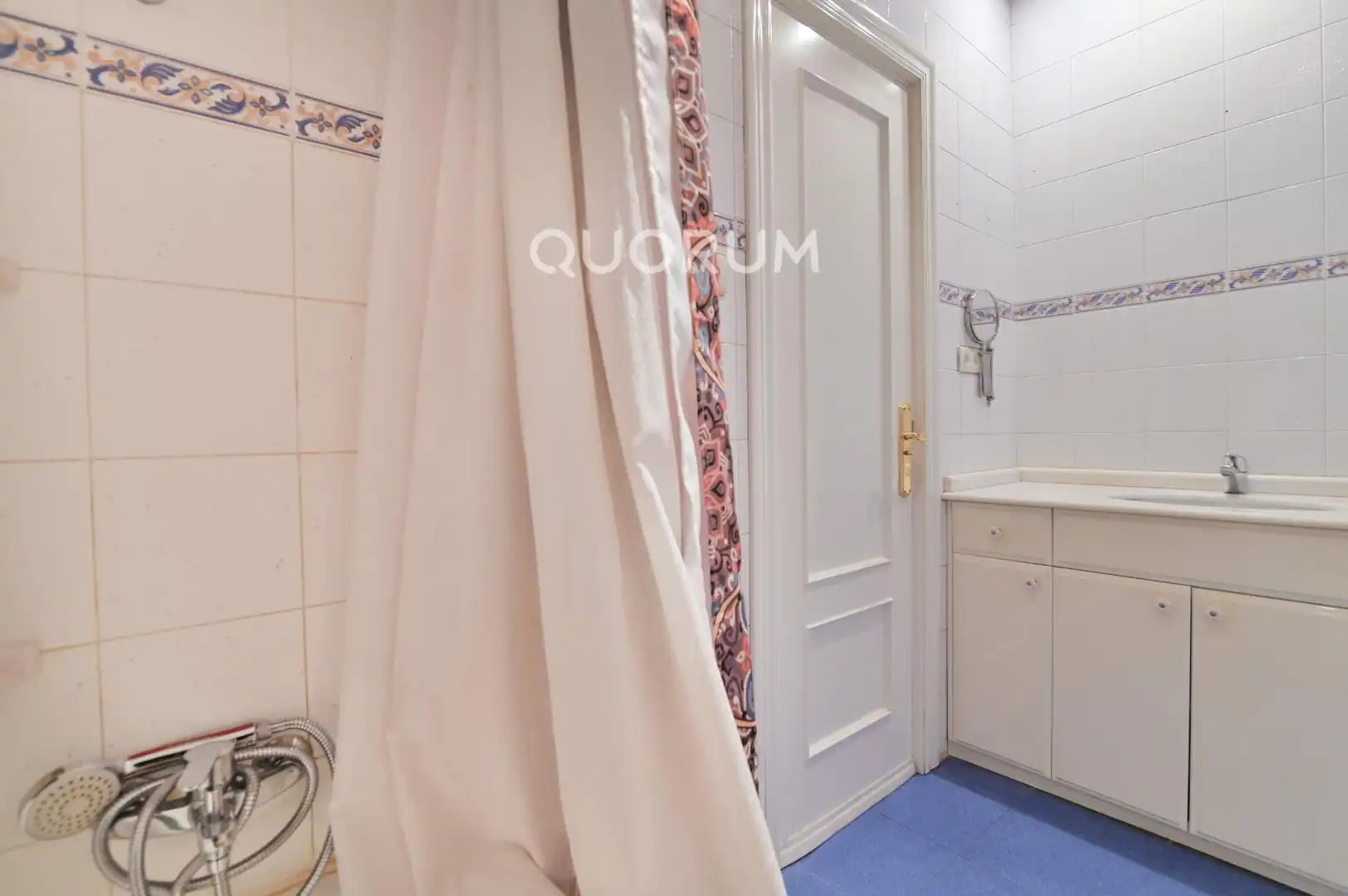 Baño de Piso en venta en Bilbao  con Calefacción