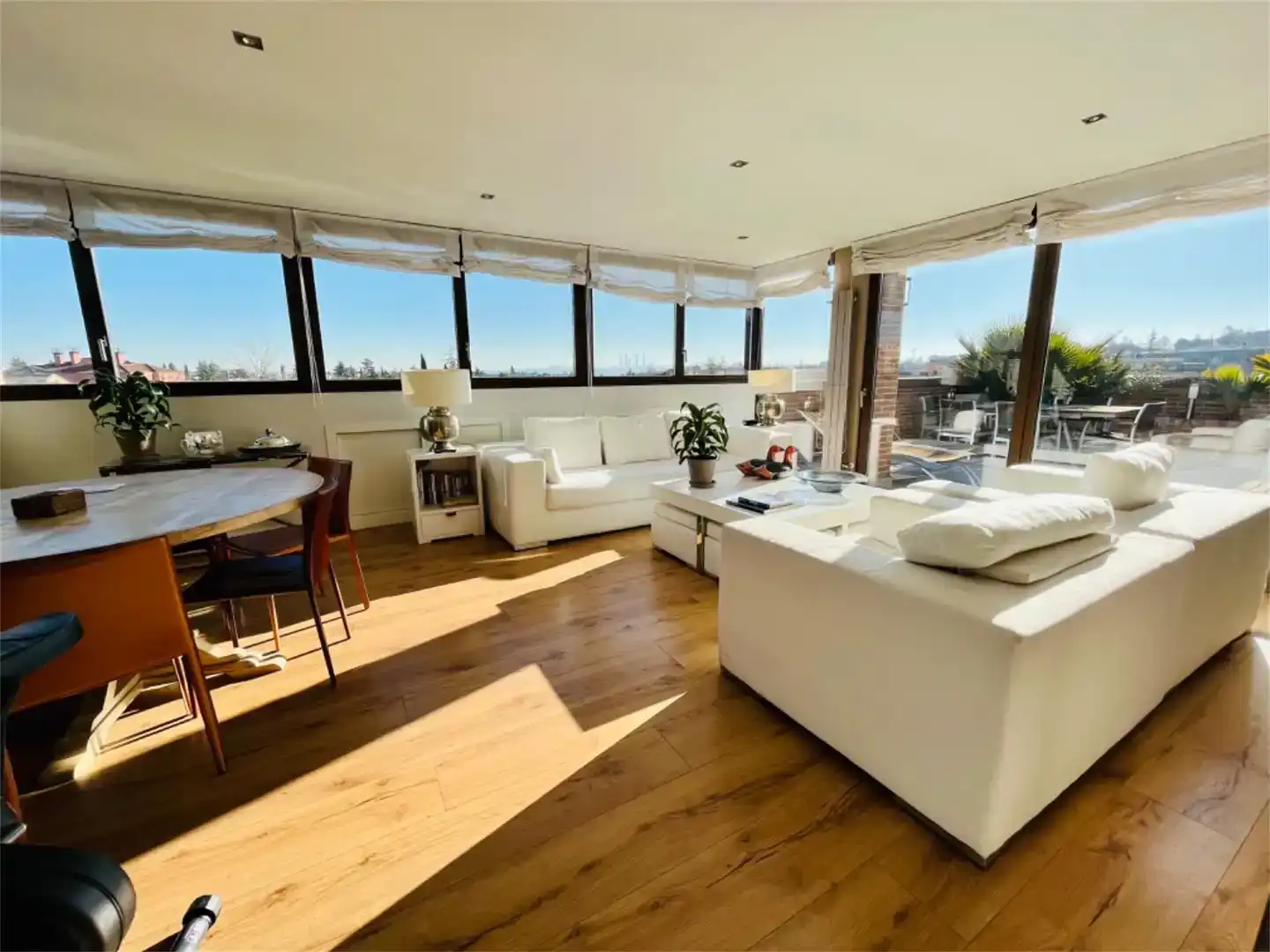 Sala de estar de Dúplex en venta en Madrid con Aire acondicionado y Piscina