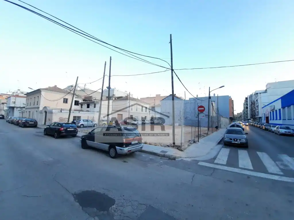 Wohnbaugrundstück zum Verkauf in Casc Urbà, imagen 10