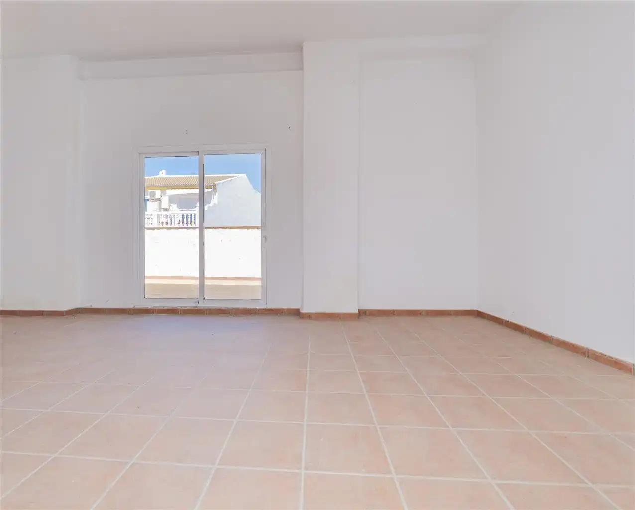Piso en venta en Teba