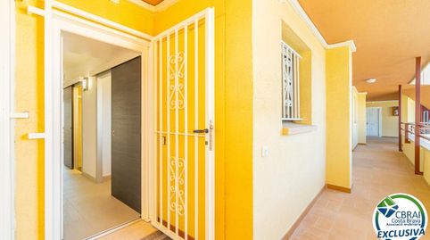 Foto 4 de Apartamento en venta en Calle Pedro Calderon de la Barca 6 2 C, 6, Salatar, Roses