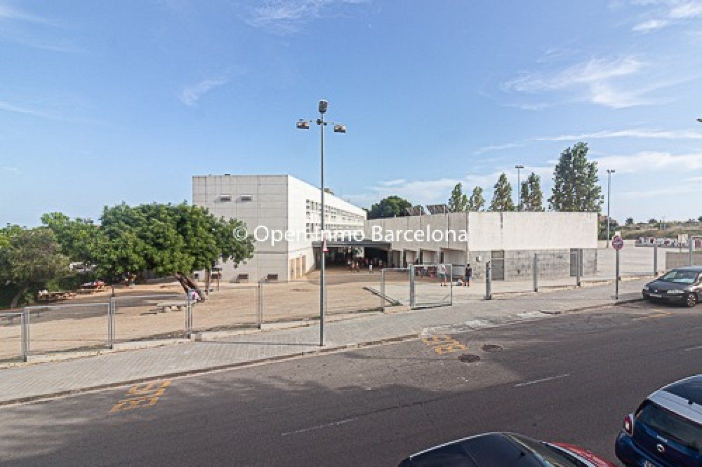 Vista exterior de Casa o xalet en venda en Vilanova i la Geltrú amb Calefacció, Terrassa i Balcó