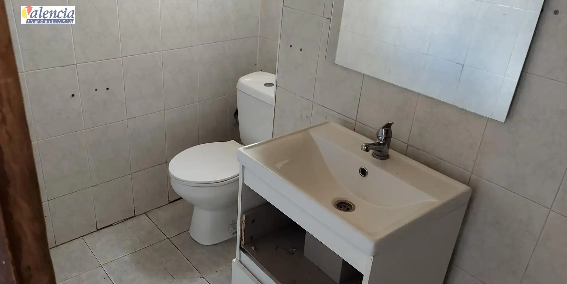Baño de Piso en venta en Riba-roja de Túria