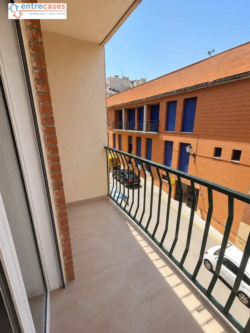 Balcony of Flat for sale in Gilet