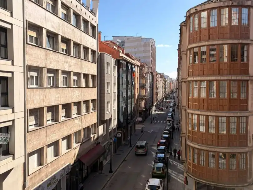 Vista exterior de Pis en venda en Gijón  amb Terrassa i Balcó