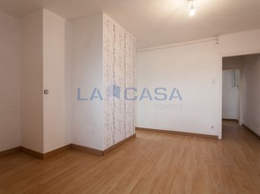 Àtic amb balcó en venda a Avenida PONENT DE