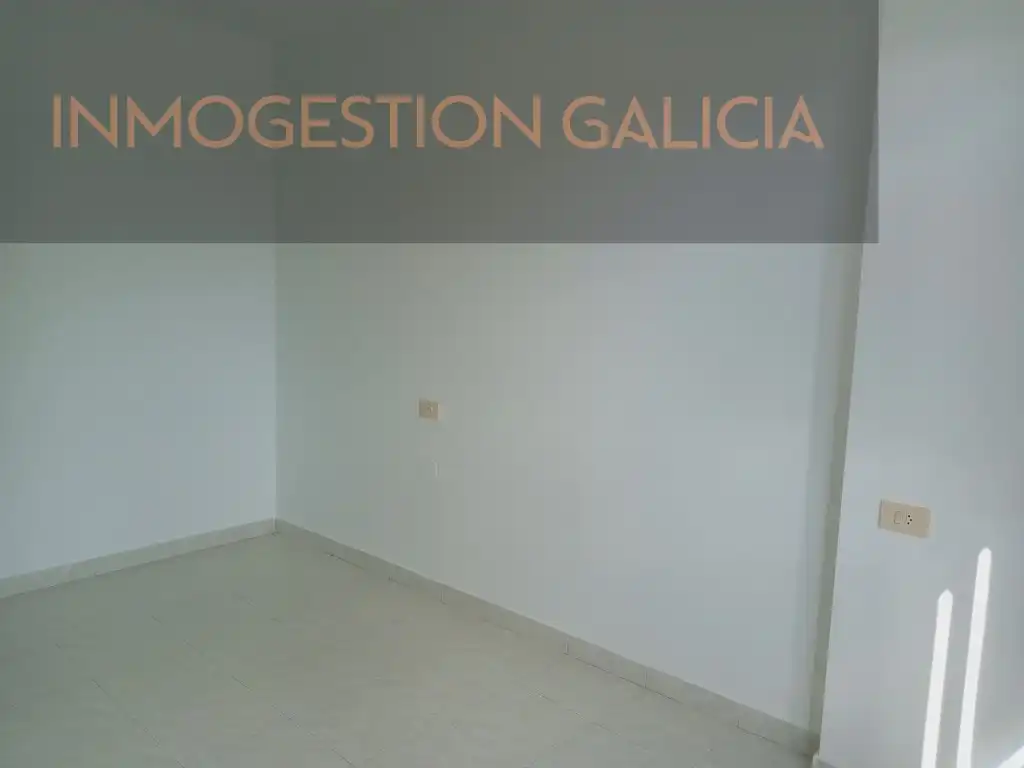 Edificio en venta en Plaza Campo Da Feira, Cerceda