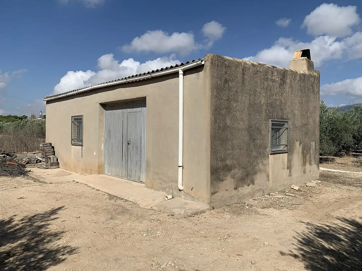 Vista exterior de Casa o xalet en venda en Caudete amb Jardí privat i Internet