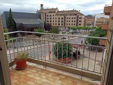 Pis amb ascensor en venda a Nájera