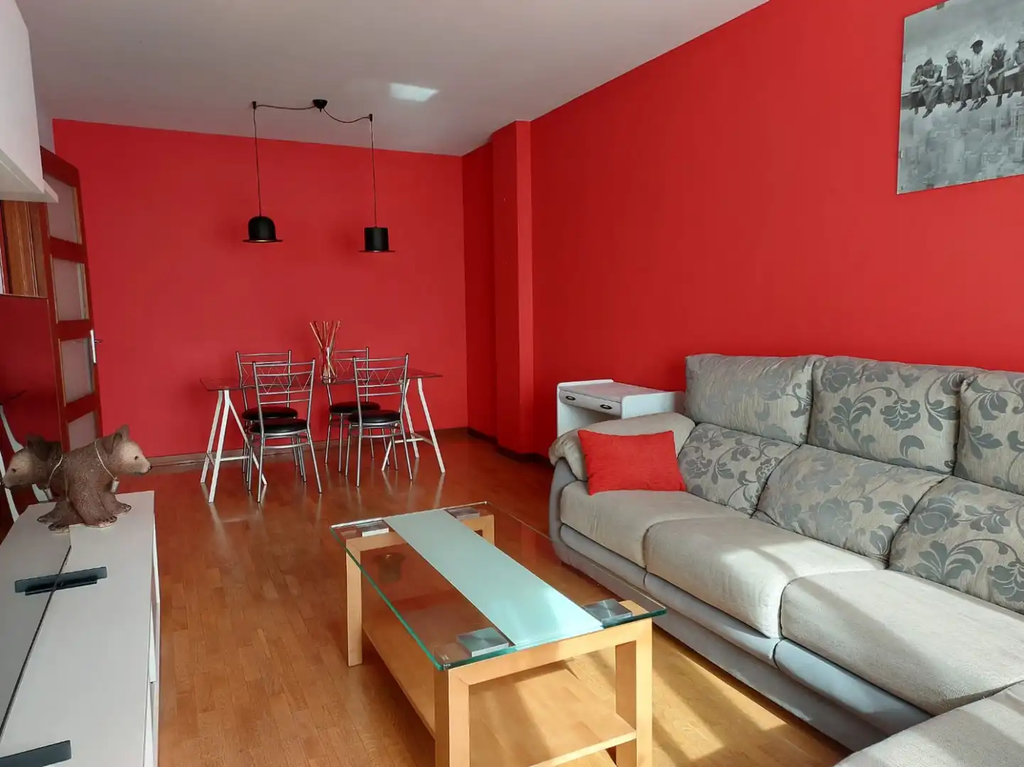 Sala de estar de Piso de alquiler en Gijón  con Calefacción, Jardín privado y Parquet