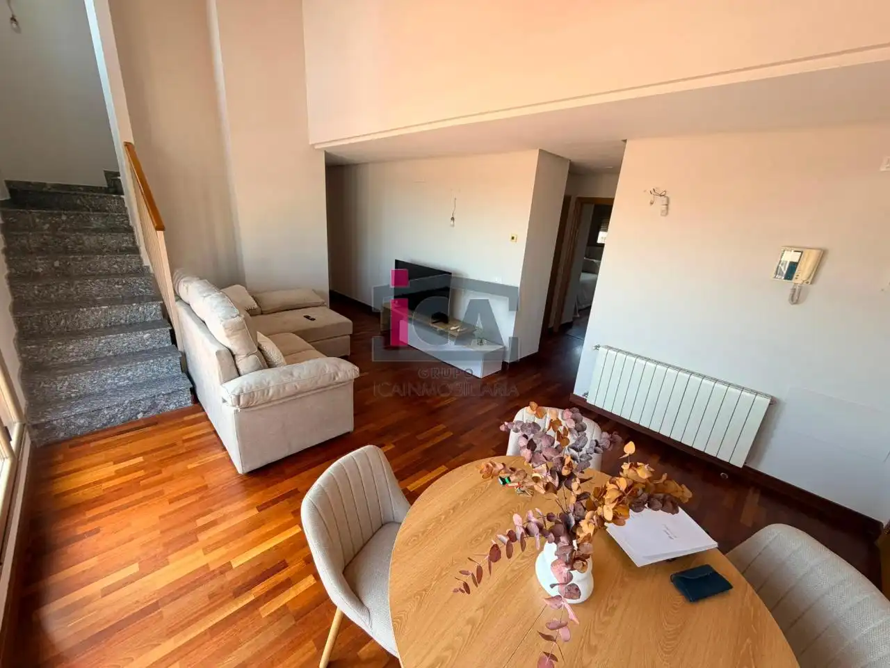 Sala d'estar de Àtic en venda en Cáceres amb Aire condicionat, Calefacció i Terrassa