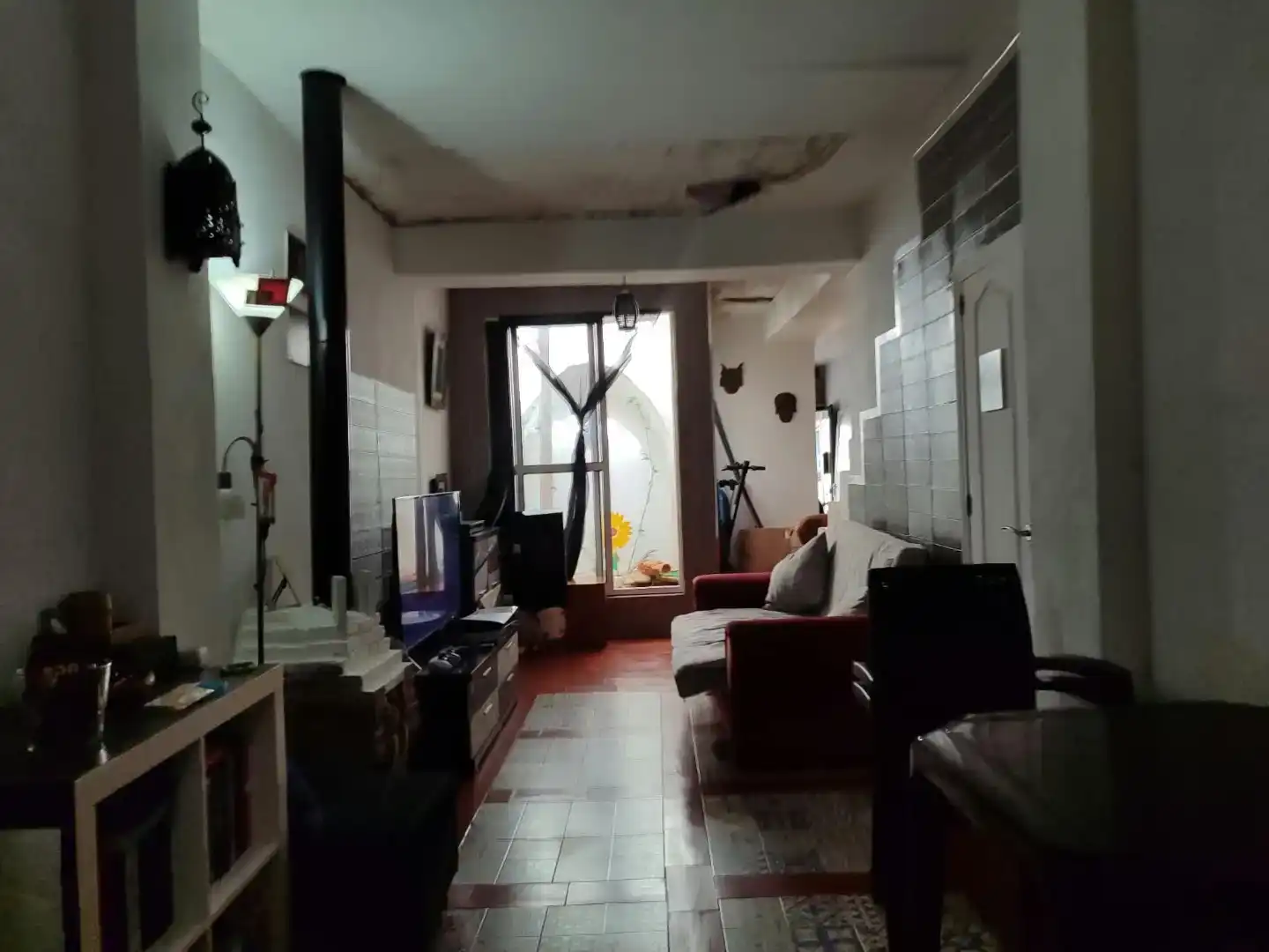 Sala de estar de Casa adosada en venta en Algeciras con Trastero, Amueblado y Balcón