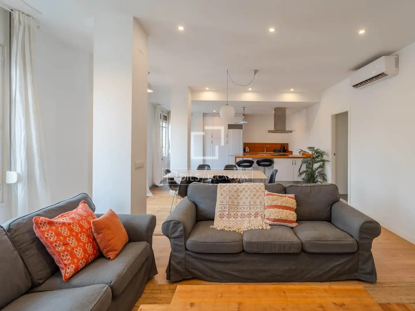 Flat with lift to rent in Extramurs