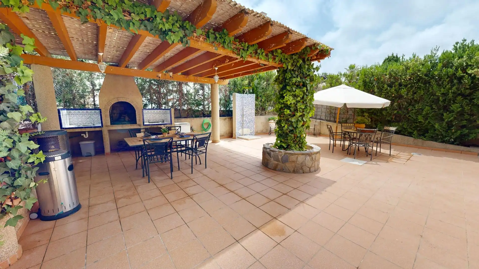 Terrassa de Casa o xalet en venda en Torrevieja amb Aire condicionat, Calefacció i Jardí privat