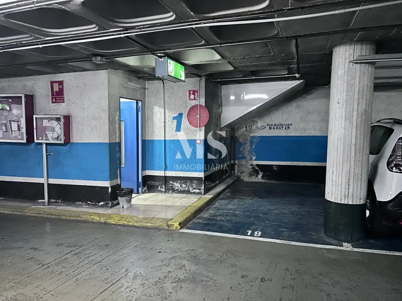Parking de Garaje en venta en Barcelona con Alarma