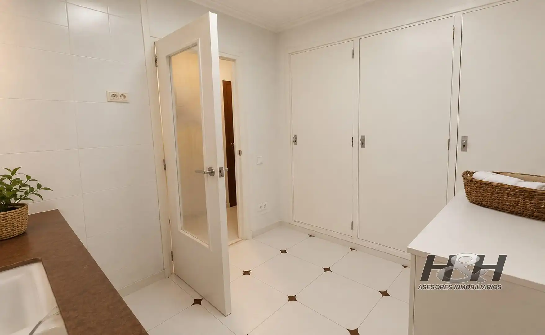Piso en venta en Valencia con Aire acondicionado, Calefacción y Balcón