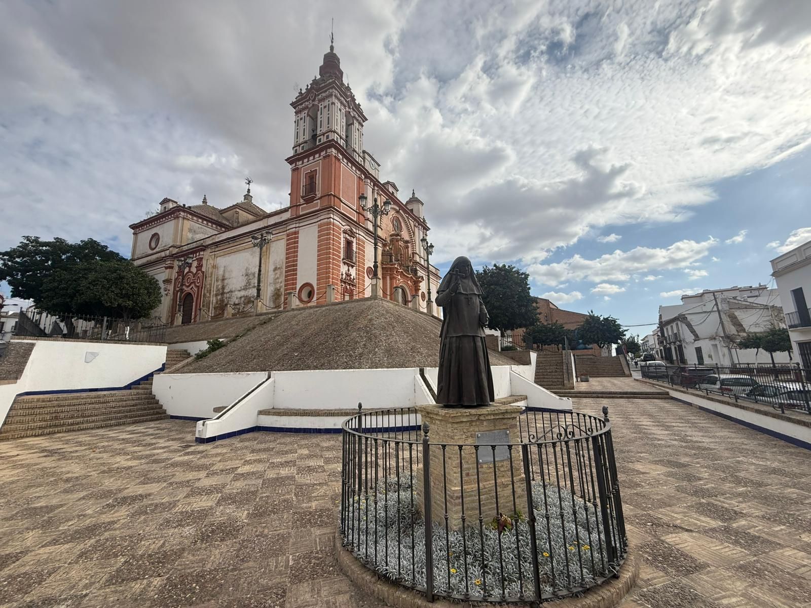 Vista exterior de Casa adosada en venta en Las Cabezas de San Juan