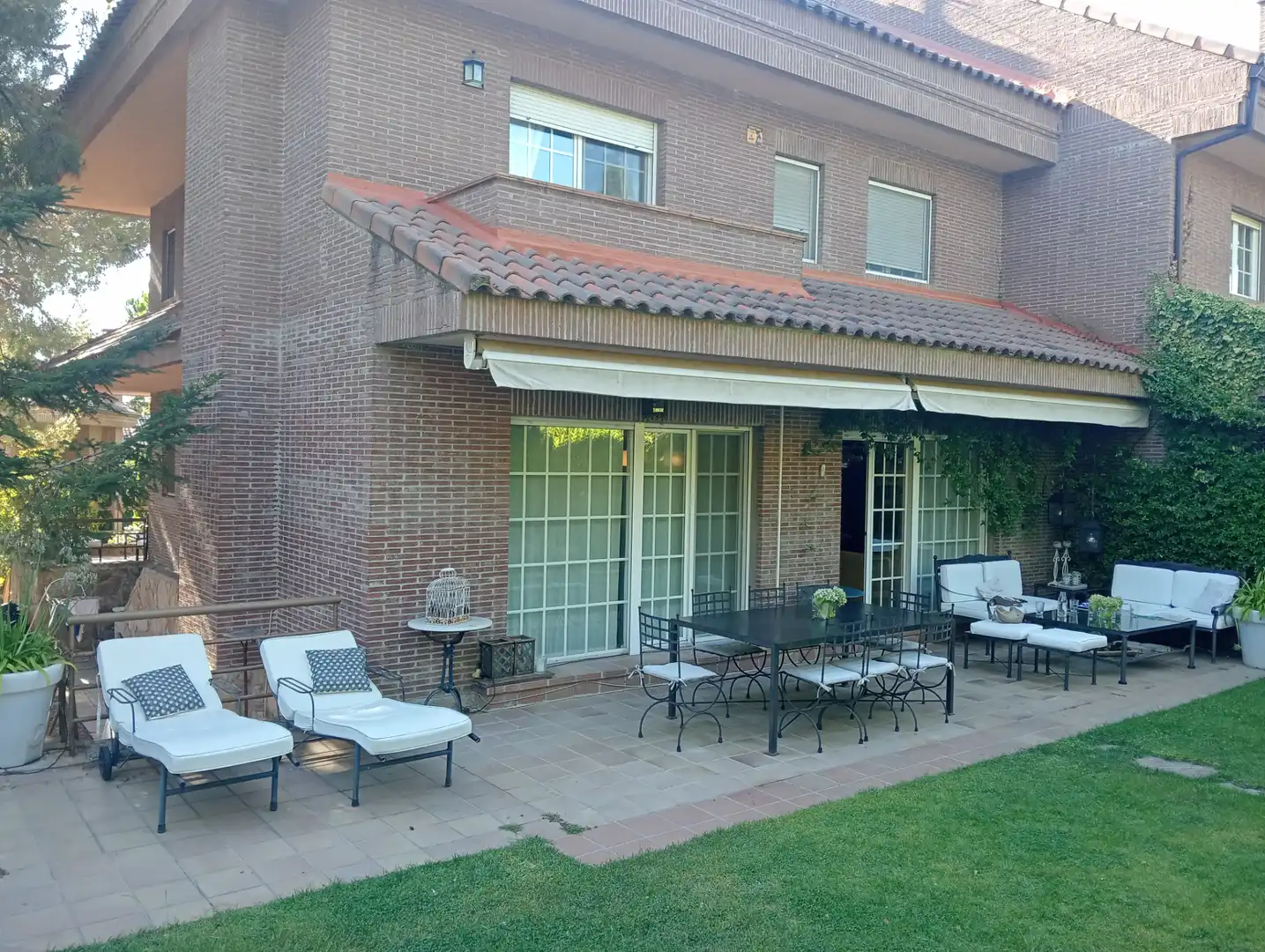 Terrassa de Casa adosada en venda en Torrelodones amb Calefacció, Jardí privat i Parquet