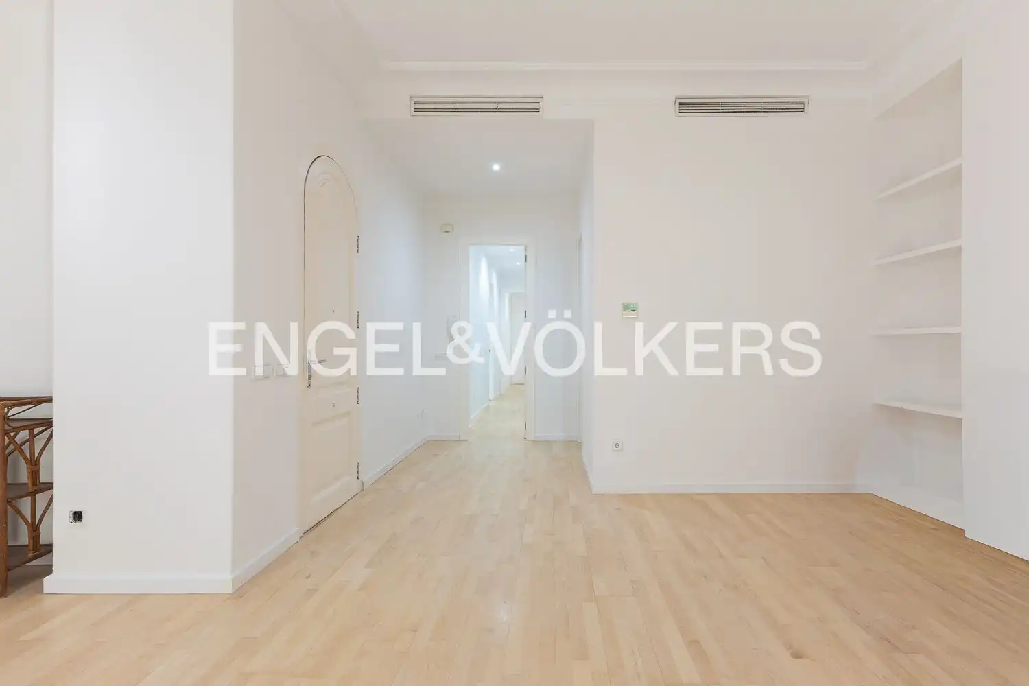 Flat for rent in Valencia  with Air Conditioner, Heating and Parquet flooring