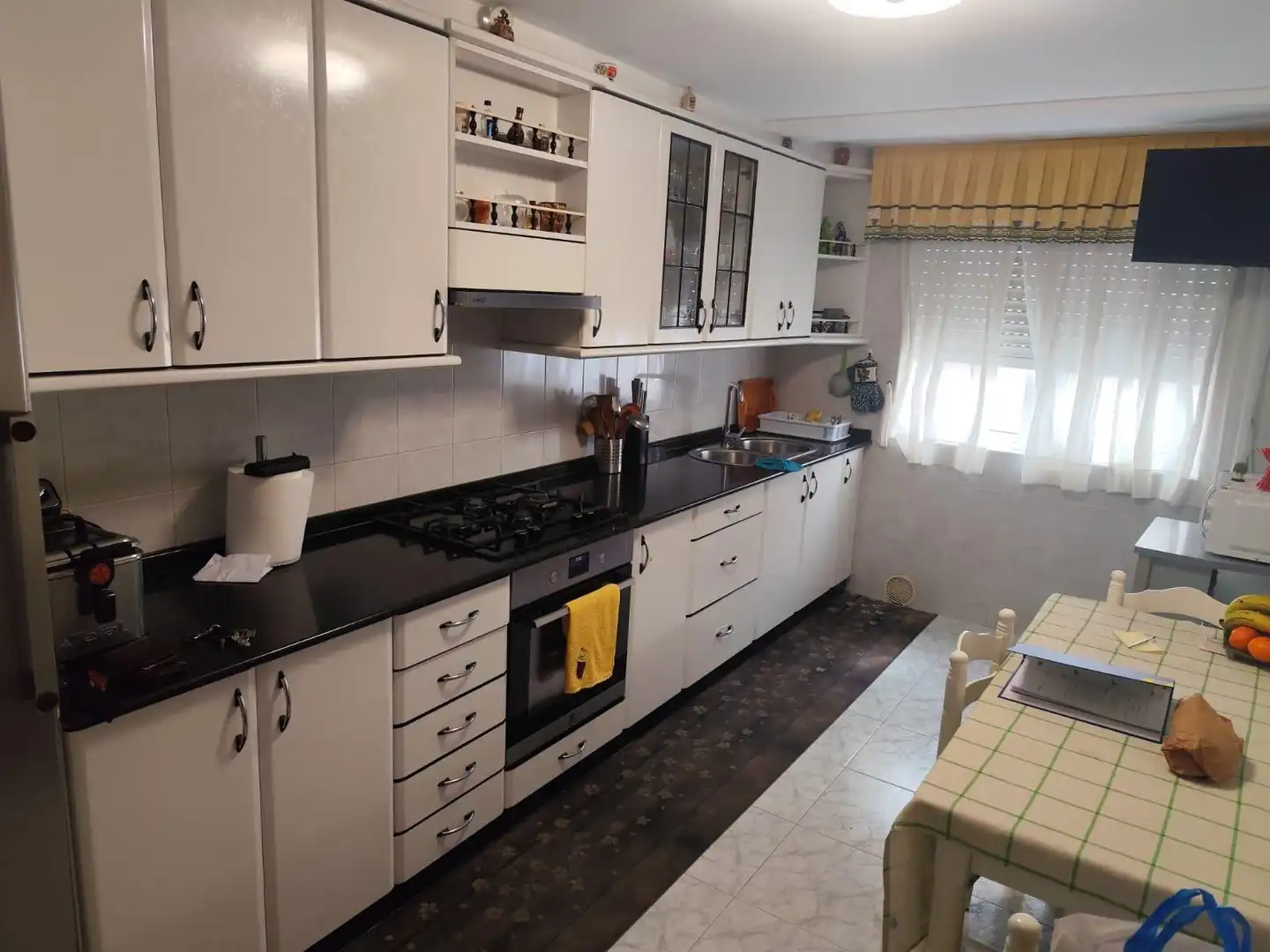 Küche von Wohnung zum Verkauf in Carballo mit Heizung und Möbliert