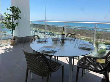 Mini appartamento con balcone in affitto a Las Dunas