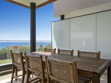 Apartament amb piscina en venda a Avenida Retamar 73