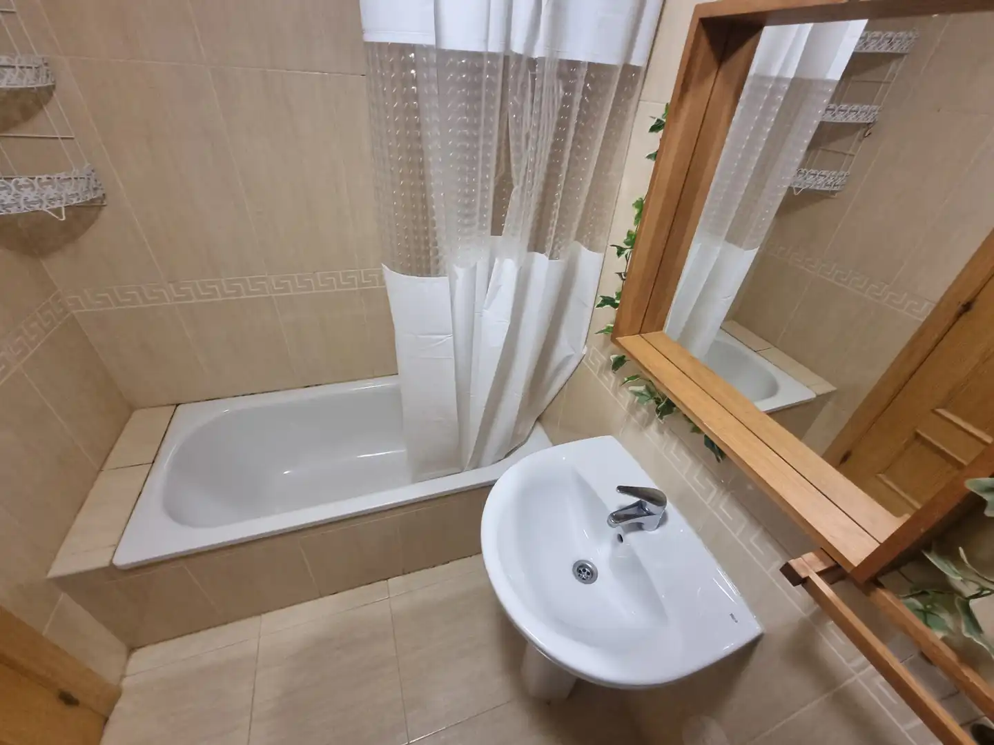 Baño de Casa adosada en venta en Trigueros con Aire acondicionado, Jardín privado y Terraza