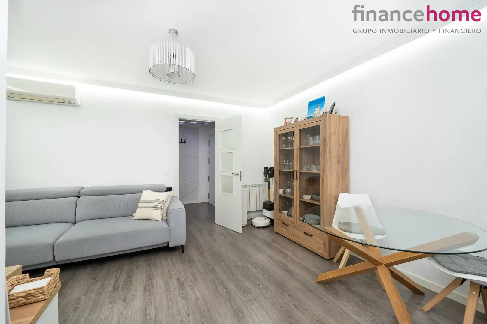 Living room of Flat for sale in Móstoles  with Air Conditioner, Heating and Terrace