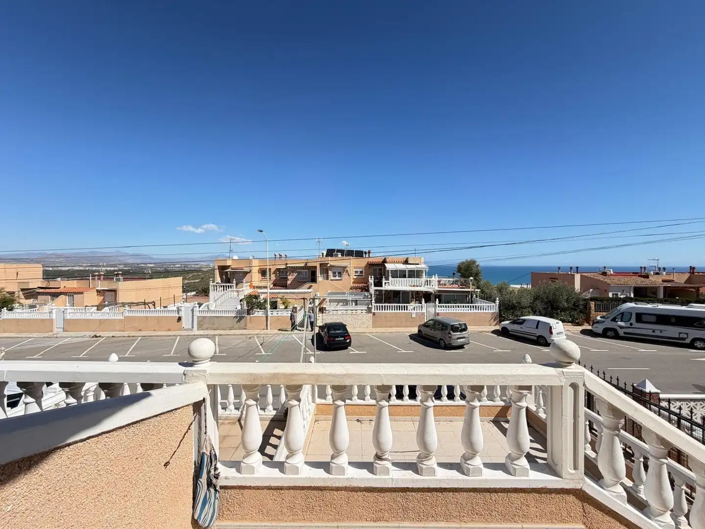 Vista exterior de Casa adosada en venda en Santa Pola amb Aire condicionat, Calefacció i Terrassa