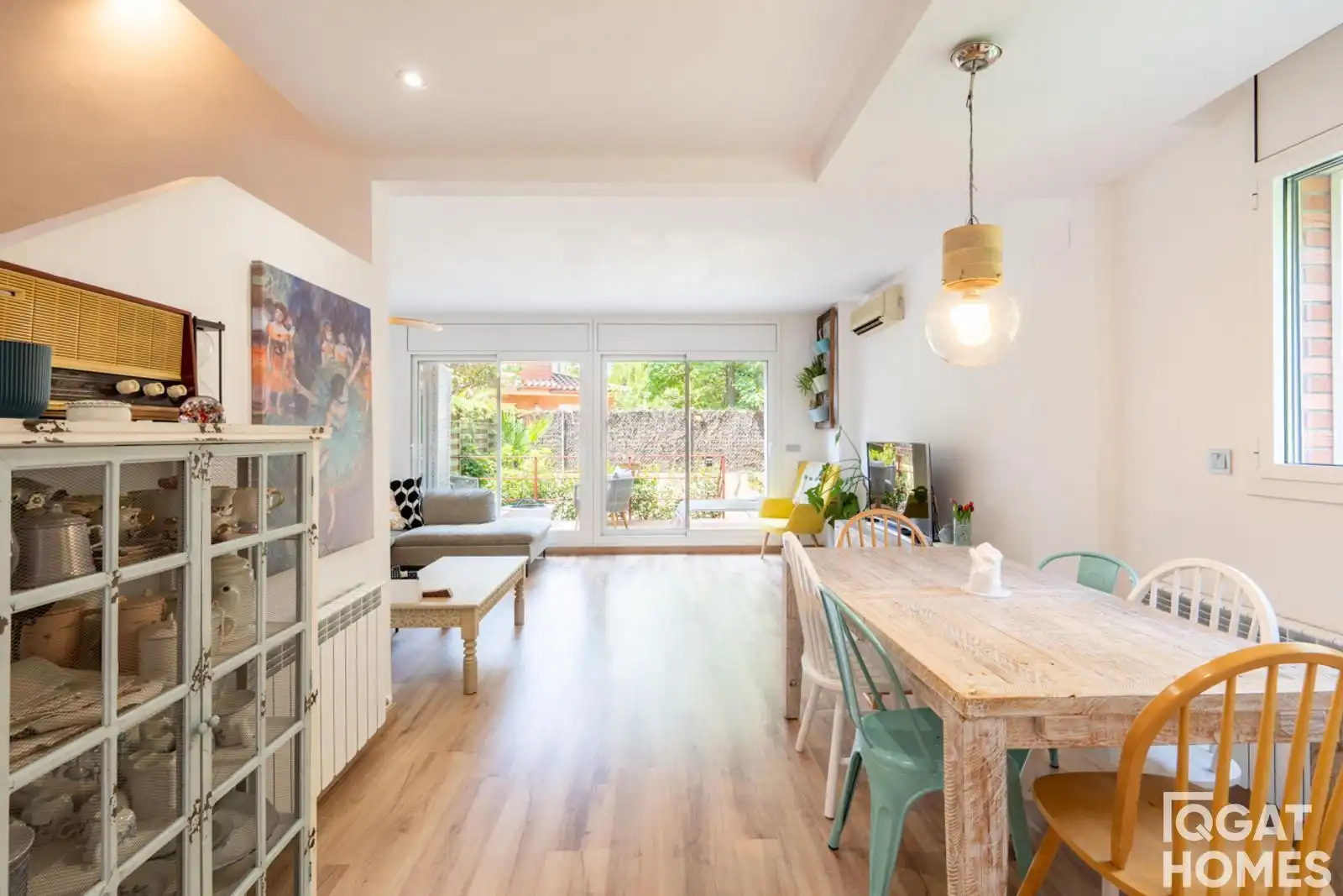 Comedor de Casa adosada en venta en Sant Cugat del Vallès con Aire acondicionado, Calefacción y Trastero