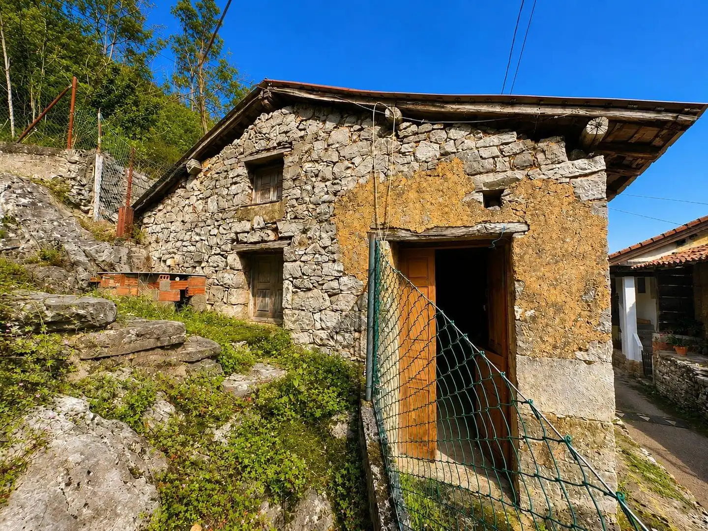 Vista exterior de Casa o xalet en venda en Ribera de Arriba amb Jardí privat