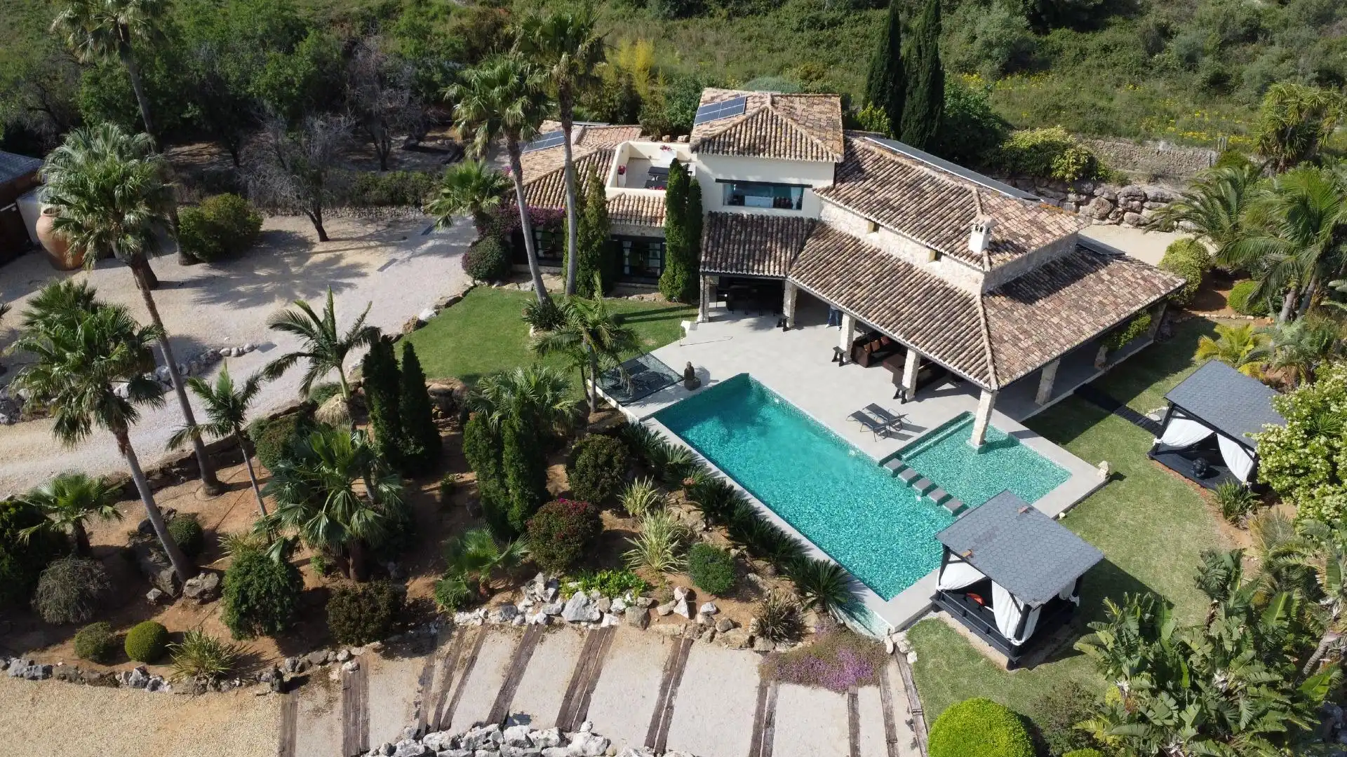 Vista exterior de Casa o chalet en venta en Beniarbeig con Aire acondicionado, Calefacción y Jardín privado