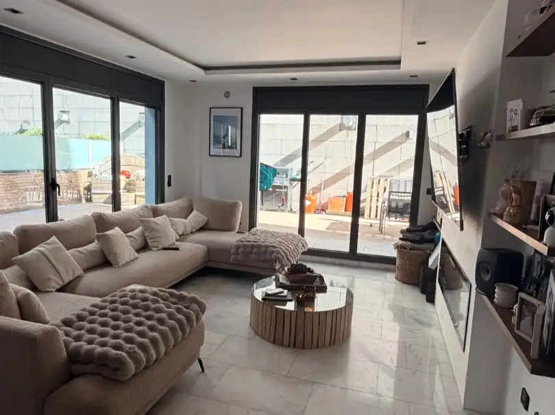 Flat with lift for sale in Carrer de la Vena 14