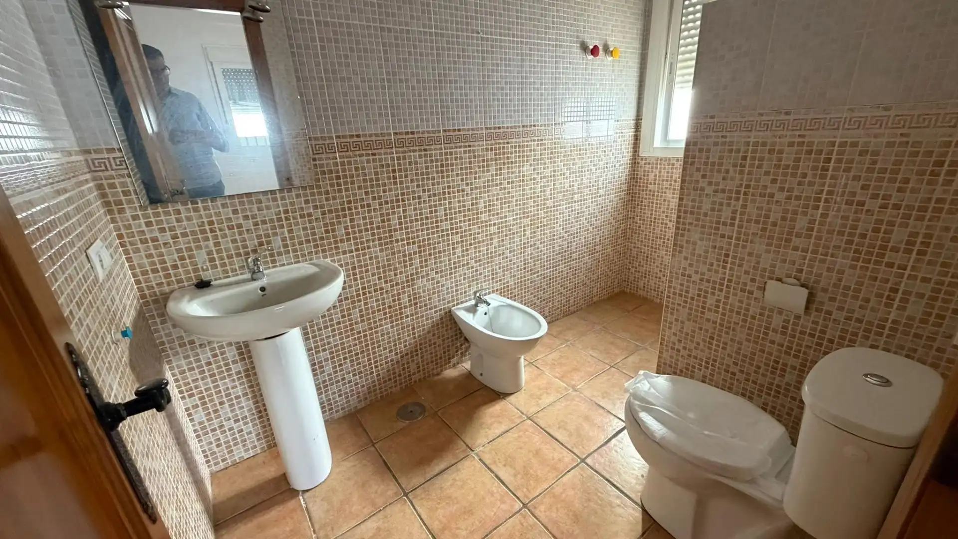 Bathroom of Houses for sale in Chiclana de la Frontera  with Terrace