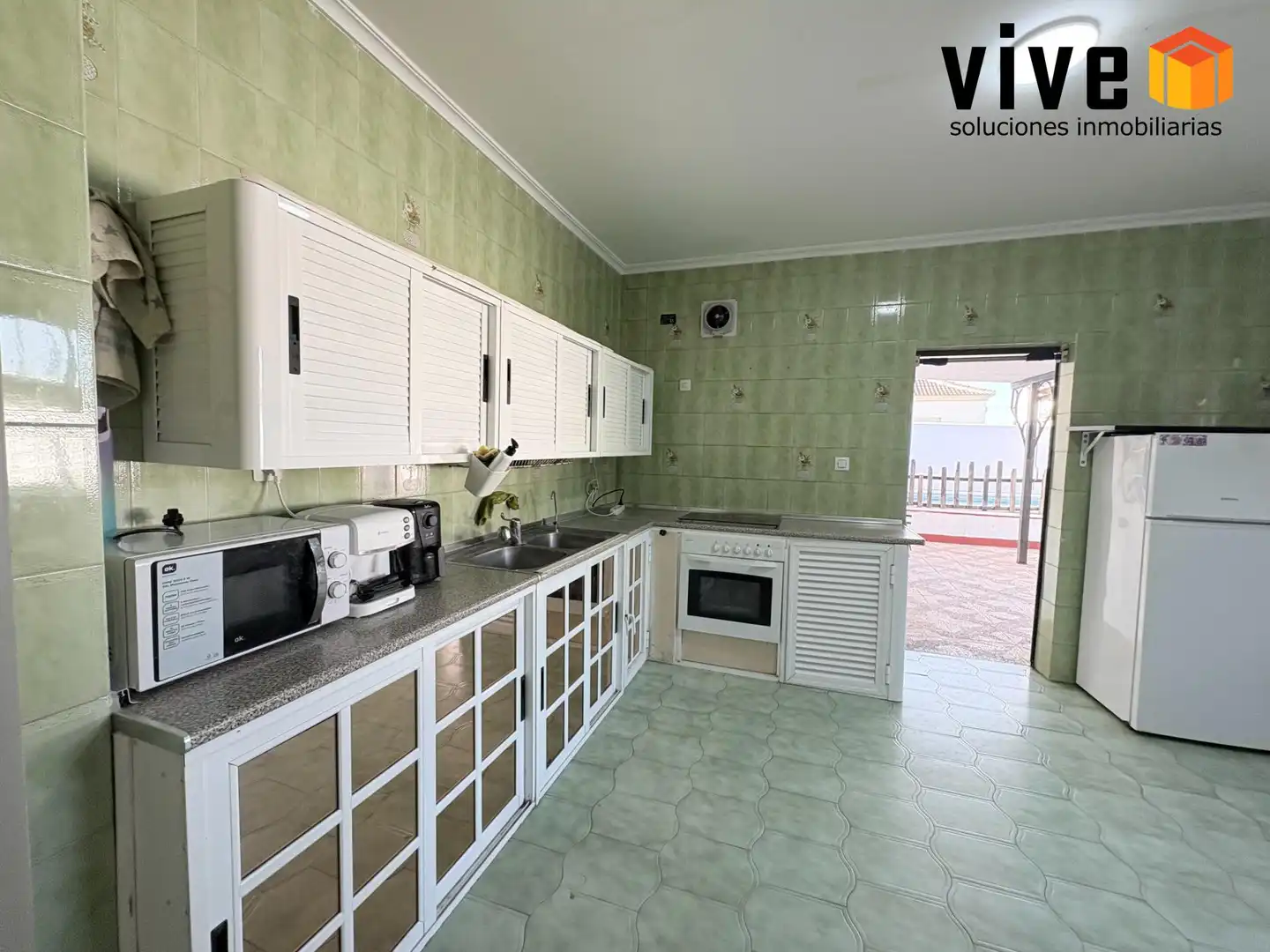 Kitchen of Detached homes for sale in Mairena del Aljarafe  with Air Conditioner, Heating and Private garden
