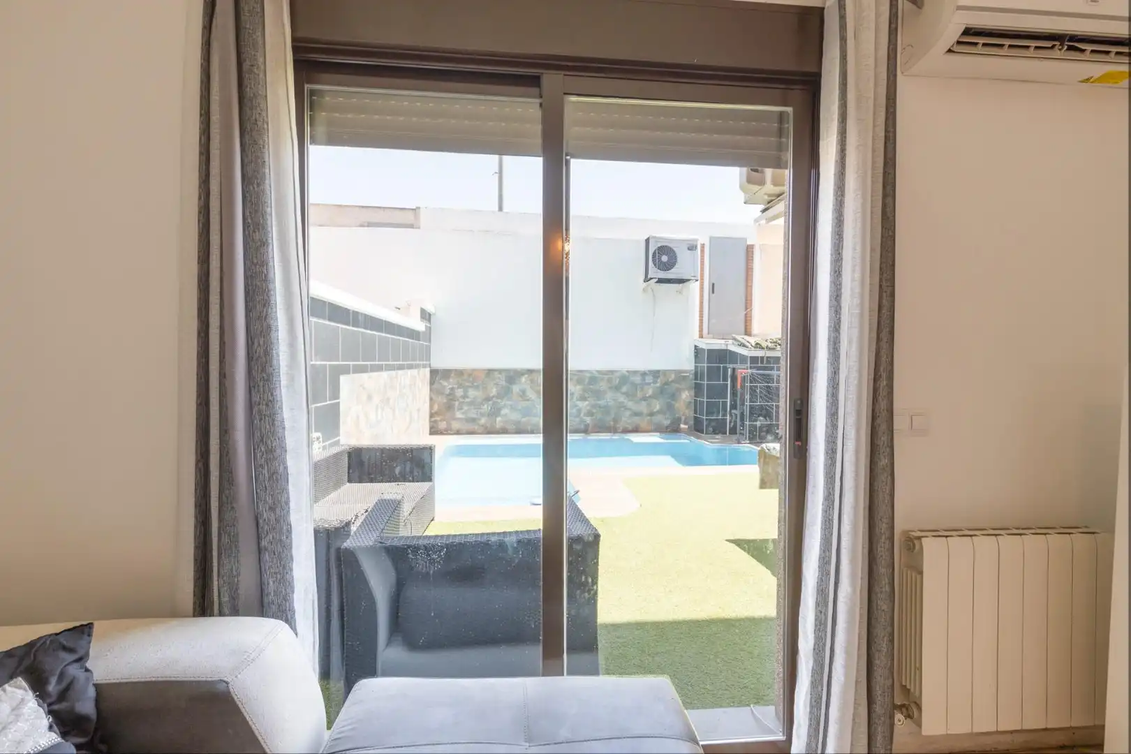 Piscina de Casa adosada en venda en Pulianas amb Aire condicionat, Calefacció i Terrassa