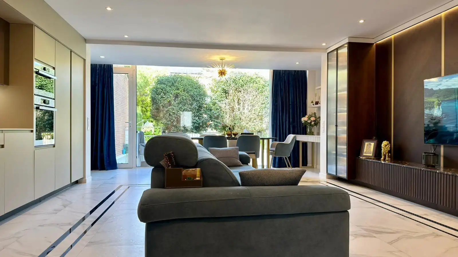 Sala de estar de Casa o chalet en venta en Alicante / Alacant con Aire acondicionado, Calefacción y Jardín privado