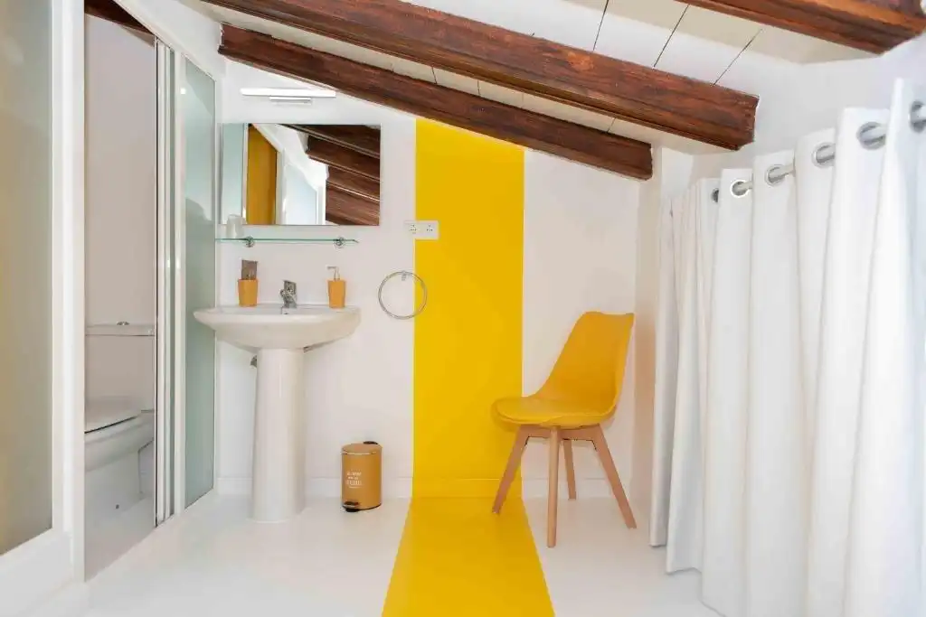 Bathroom of Buildings for sale in Caravaca de la Cruz