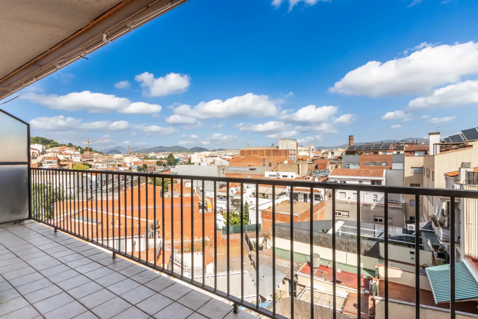 Vista exterior de Ático en venta en Terrassa con Aire acondicionado, Calefacción y Parquet