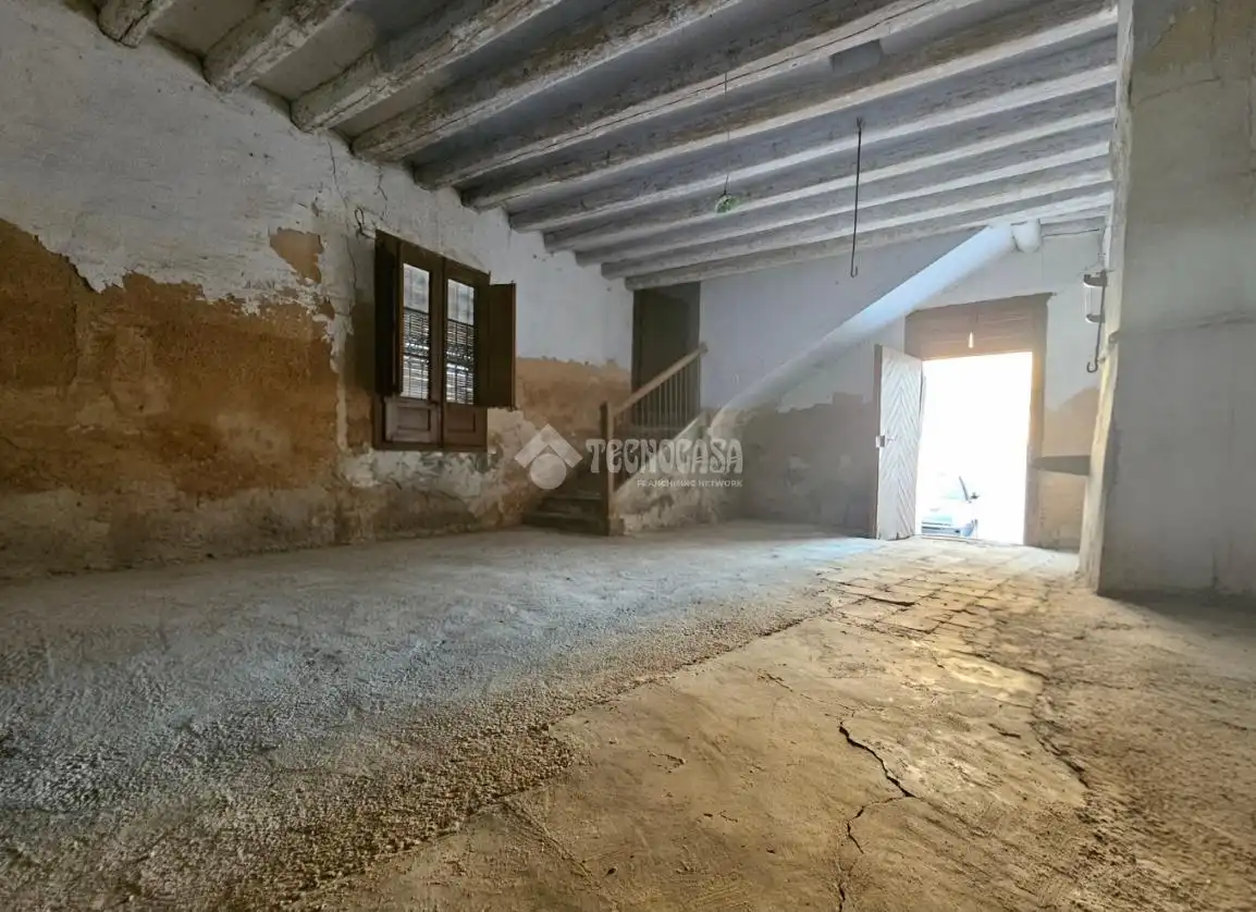 Buildings for sale in Remolinos