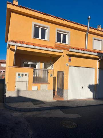 Casa adosada en Venta en Travesía Santo Tomé en San Pedro del Arroyo