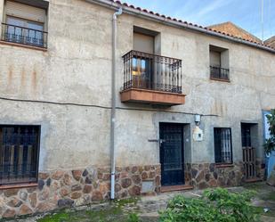 Exterior view of Single-family semi-detached for sale in Almadén  with Storage room