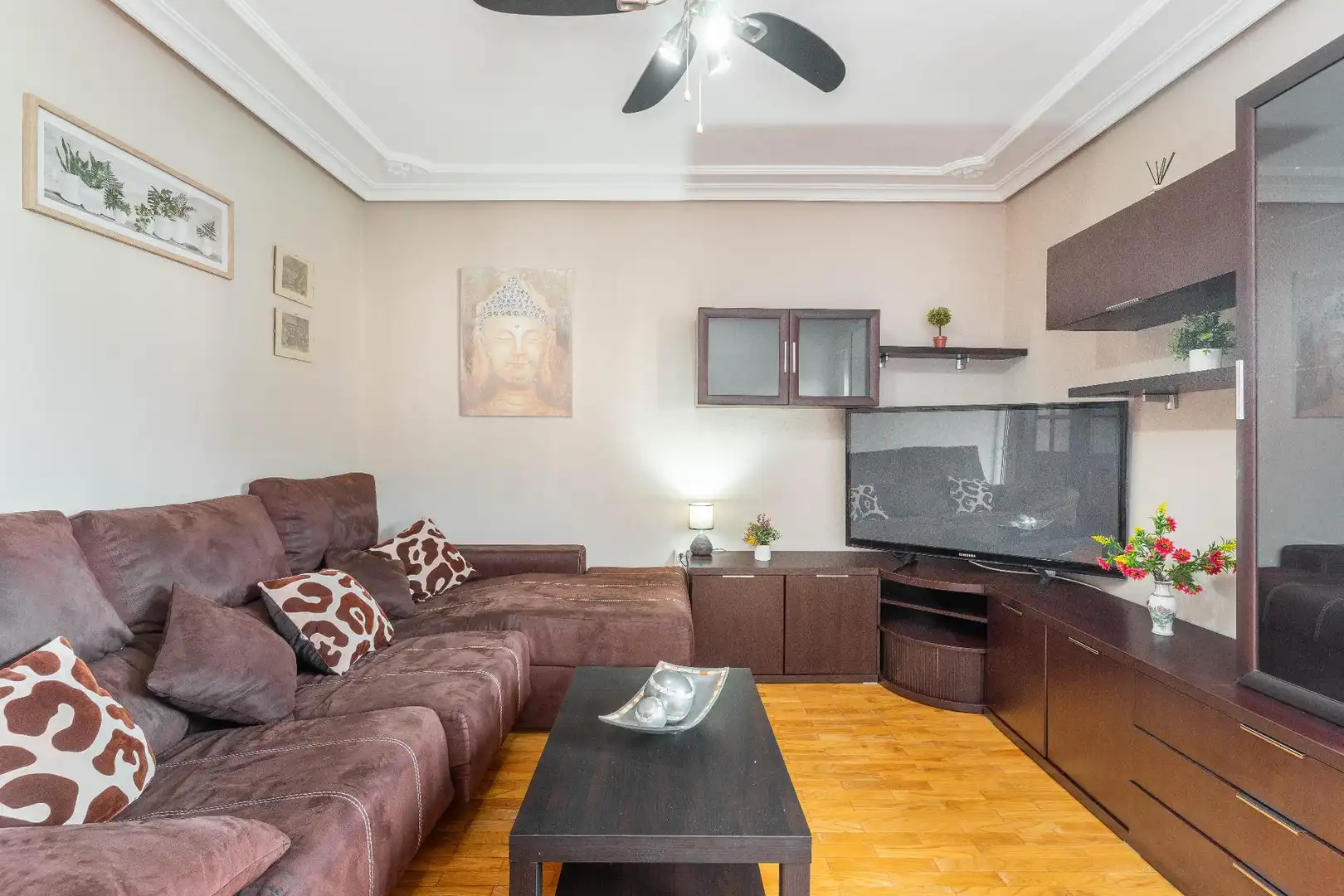 Flat with terrace for sale in Calle SIERO