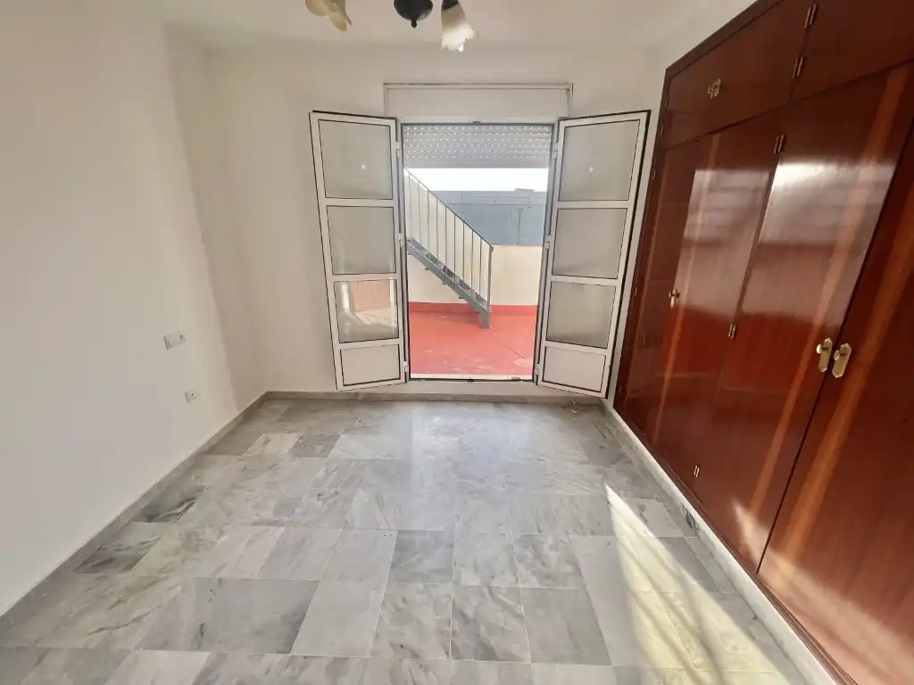 Casa adosada en venda en Dos Hermanas
