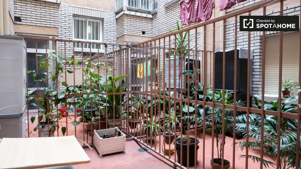 Terraza de Piso de alquiler en Alcalá de Henares con Aire acondicionado, Calefacción y Amueblado