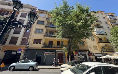 Vista exterior de Pis en venda en  Granada Capital