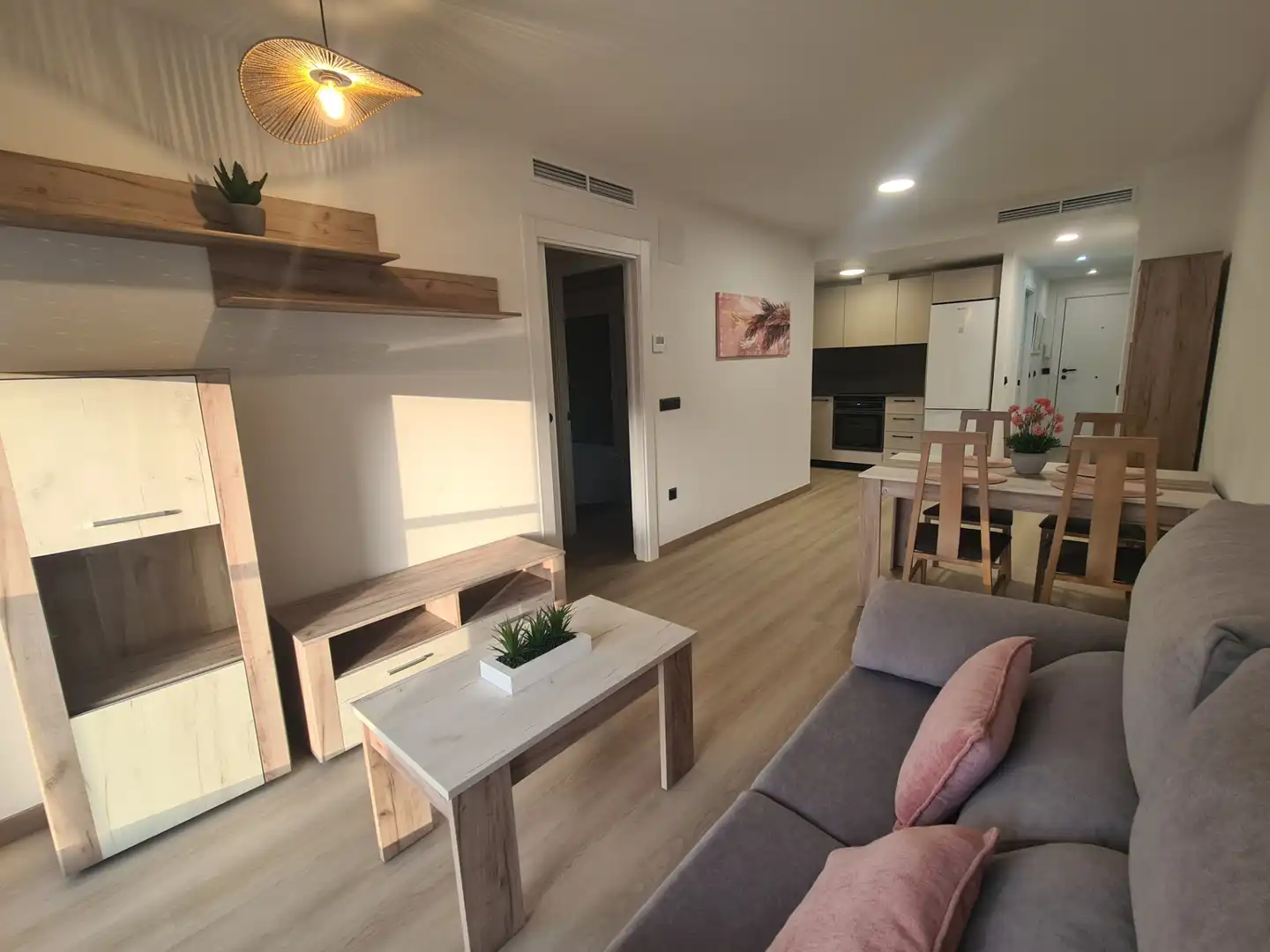 Flat for rent in Carrer de Manuel Anglés, 16, Casco Urbano